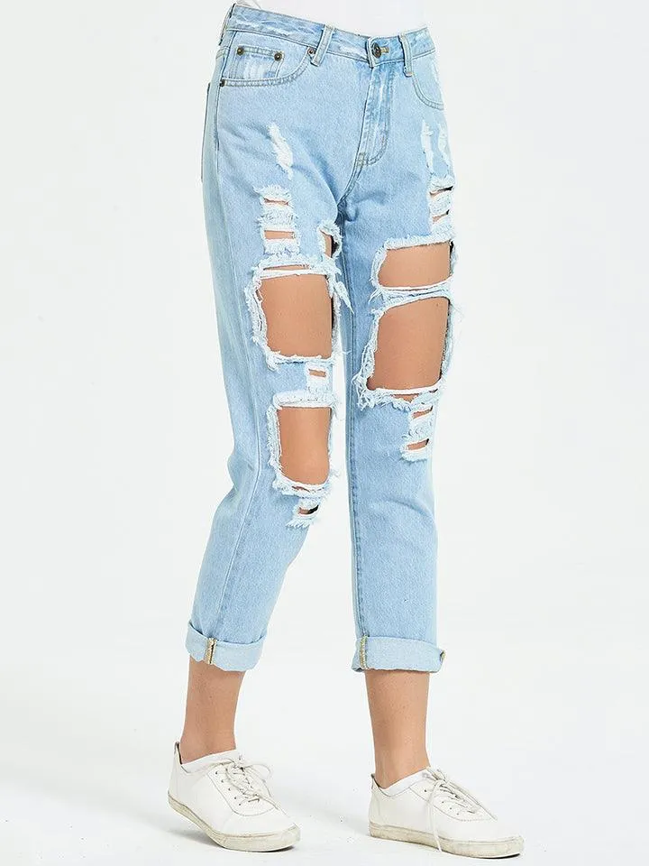 Buttoned Distressed Jeans